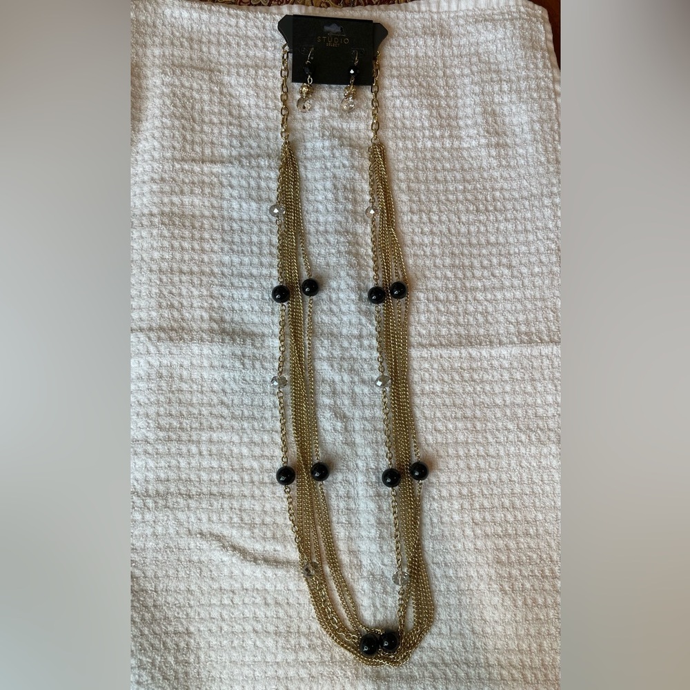 Studio Select - Necklace and Earring Set - NWT!